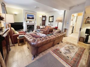 Lounge- click for photo gallery